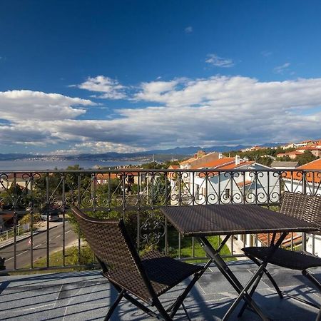 Villa Ajda - Green Room Омишаль Экстерьер фото
